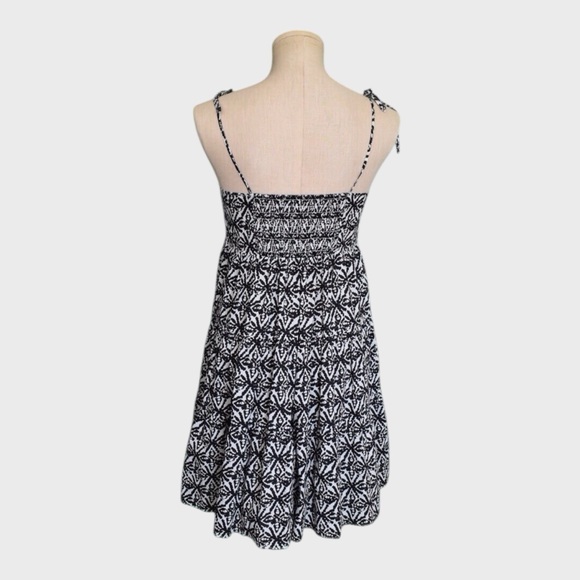 Vineyard Vines 100% Cotton Kaleidoscope Geometric Tiered Sundress - Picture 3 of 6